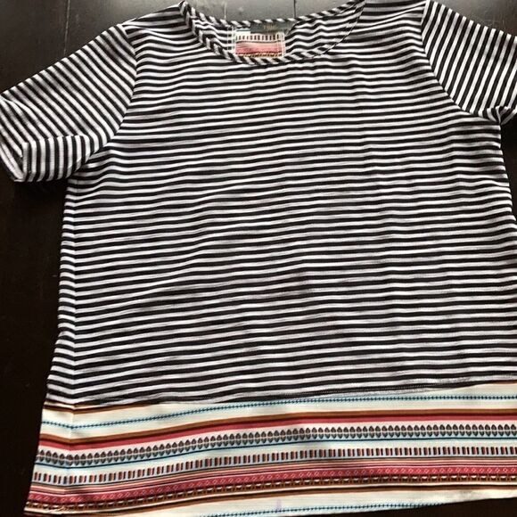 ANTHROPOLOGY THML scallop back top black striped crisp short sleeve multi Small - Picture 10 of 13
